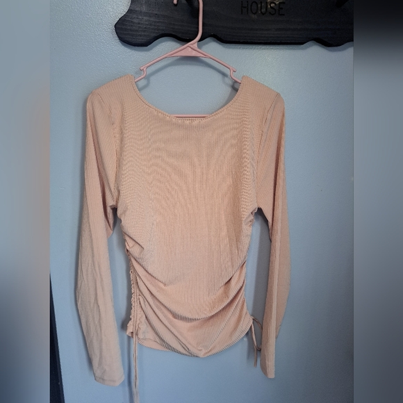 WAYF Ruched Long Sleeve Ribbed Side Tie Top Size Large NWT - Picture 7 of 7